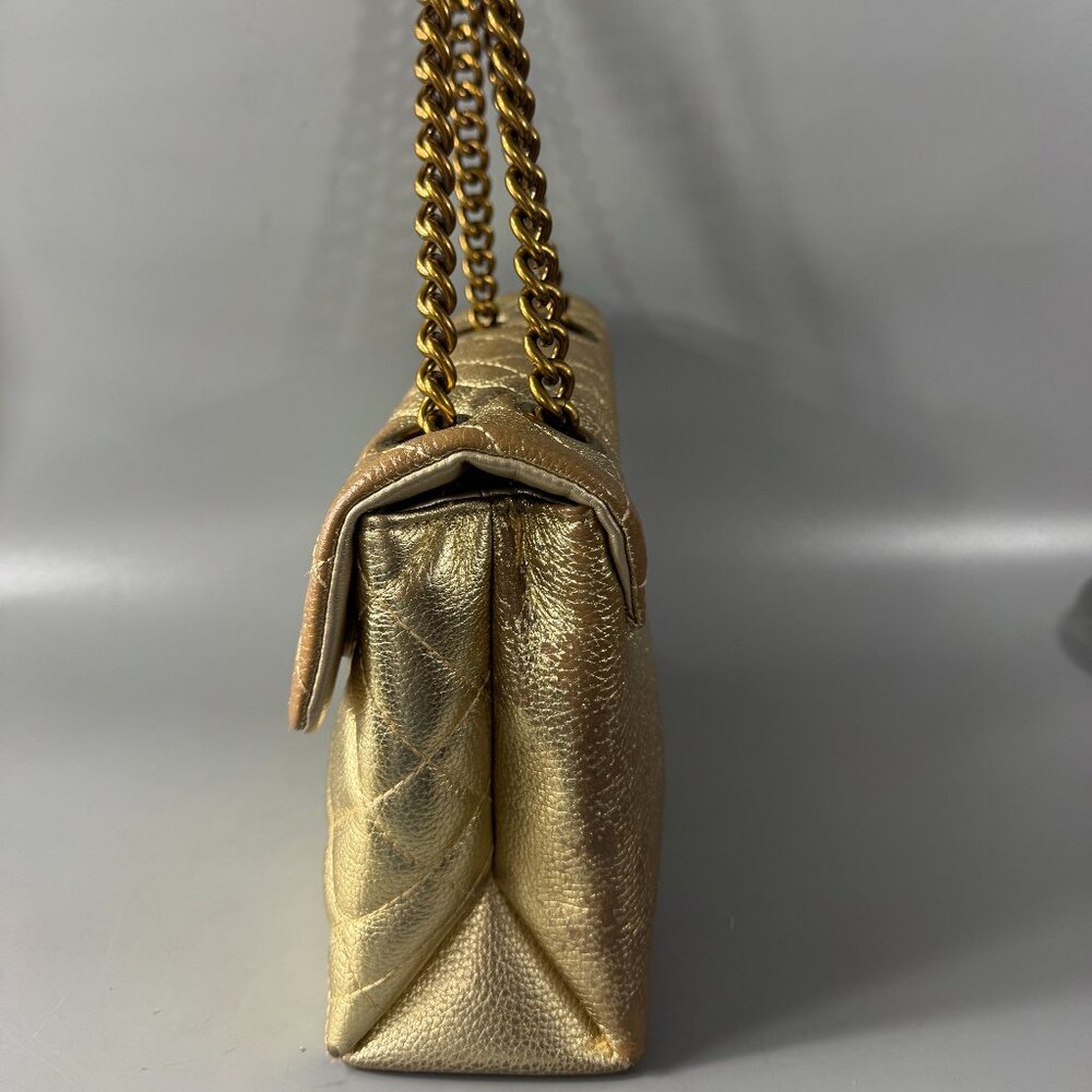 KURT GEIGER LONDON BRIXTON Metallic Gold Quilted Leather Pad Lock Shoulder Bag - Picture 4 of 12
